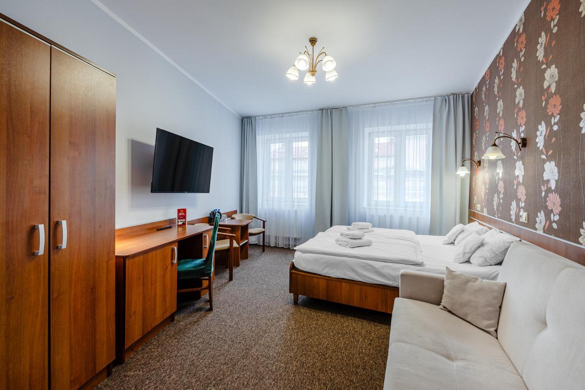 Hotel Bristol Kielce Exterior photo